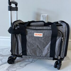Brand New: Airline Approved Pet Carrier w 4 'Spinner' Detachable Wheels